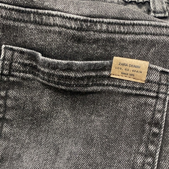 ZARA Black Wash Denim Jeans - Picture 6 of 7